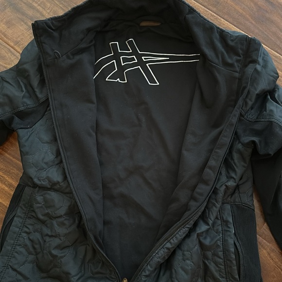 ASICS jacket - Picture 2 of 3